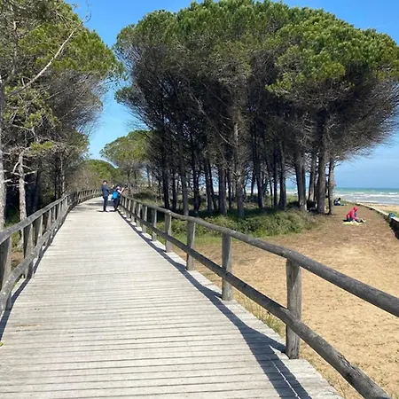 Spacious Flat With Pool View Apartamento Bibione